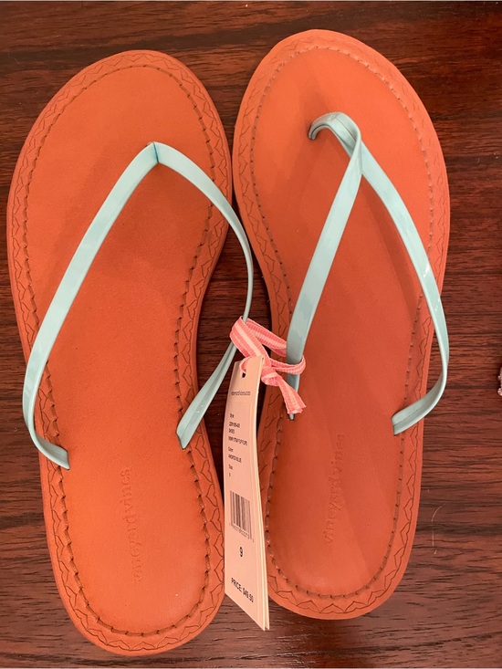 Vineyard Vines Shoes - Brand New With Tags Vineyard Vines Skinny Strap Flip Flops Size 9